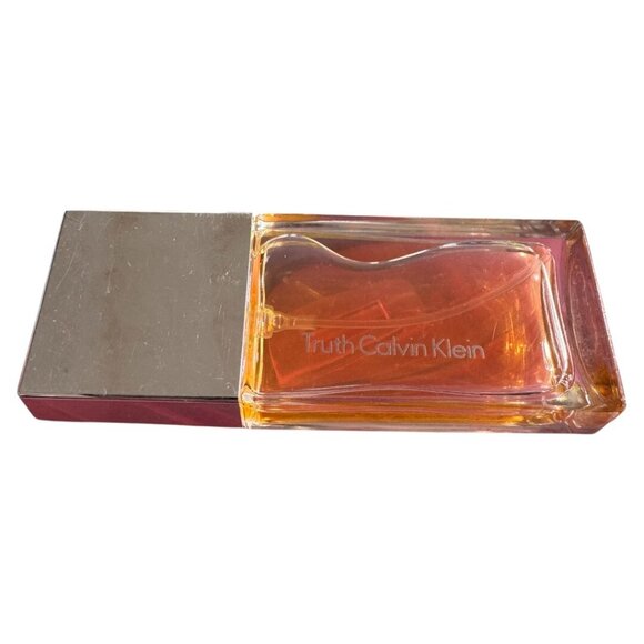 Calvin Klein Truth Eau De Parfum Spray .5 Oz/ 15 Ml For Women 90% full - Picture 3 of 3